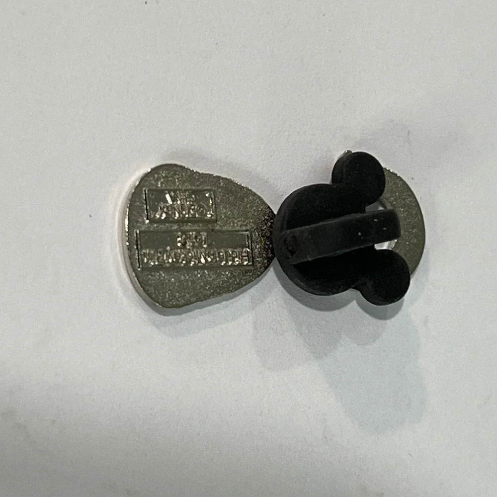 Disney Hidden Mickey Pin Peter Pan Pirates Hook‎ Collector Trading